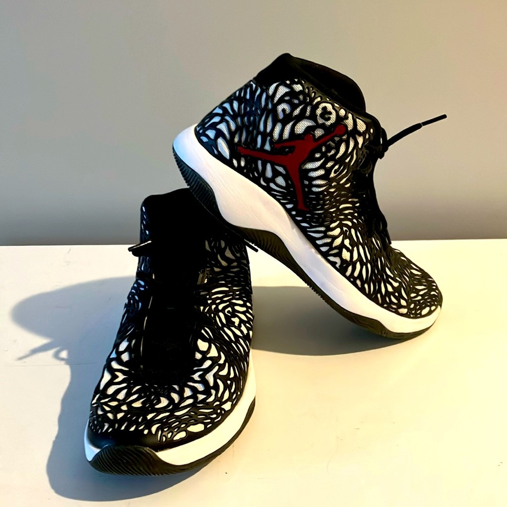 Jordan Ultra Fly Basketball Shoes. Men’s: 10.5 US